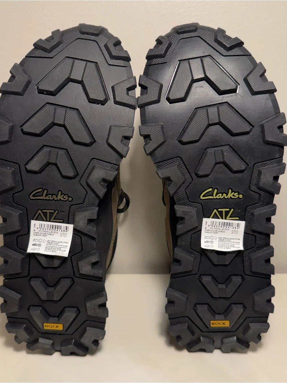 Clarks ATL TK Wall Boot GTX Dark Olive Nubuck Men’s Size 7.5 Outdoor Gore-Tex